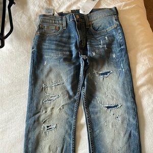 NWT Mens Levi’s distressed 512 slim taper jeans